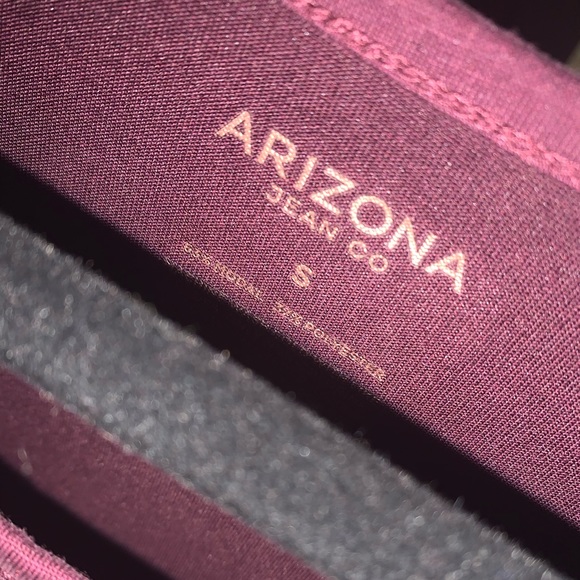 Arizona Twist Knot Burgundy Tee - Picture 3 of 3